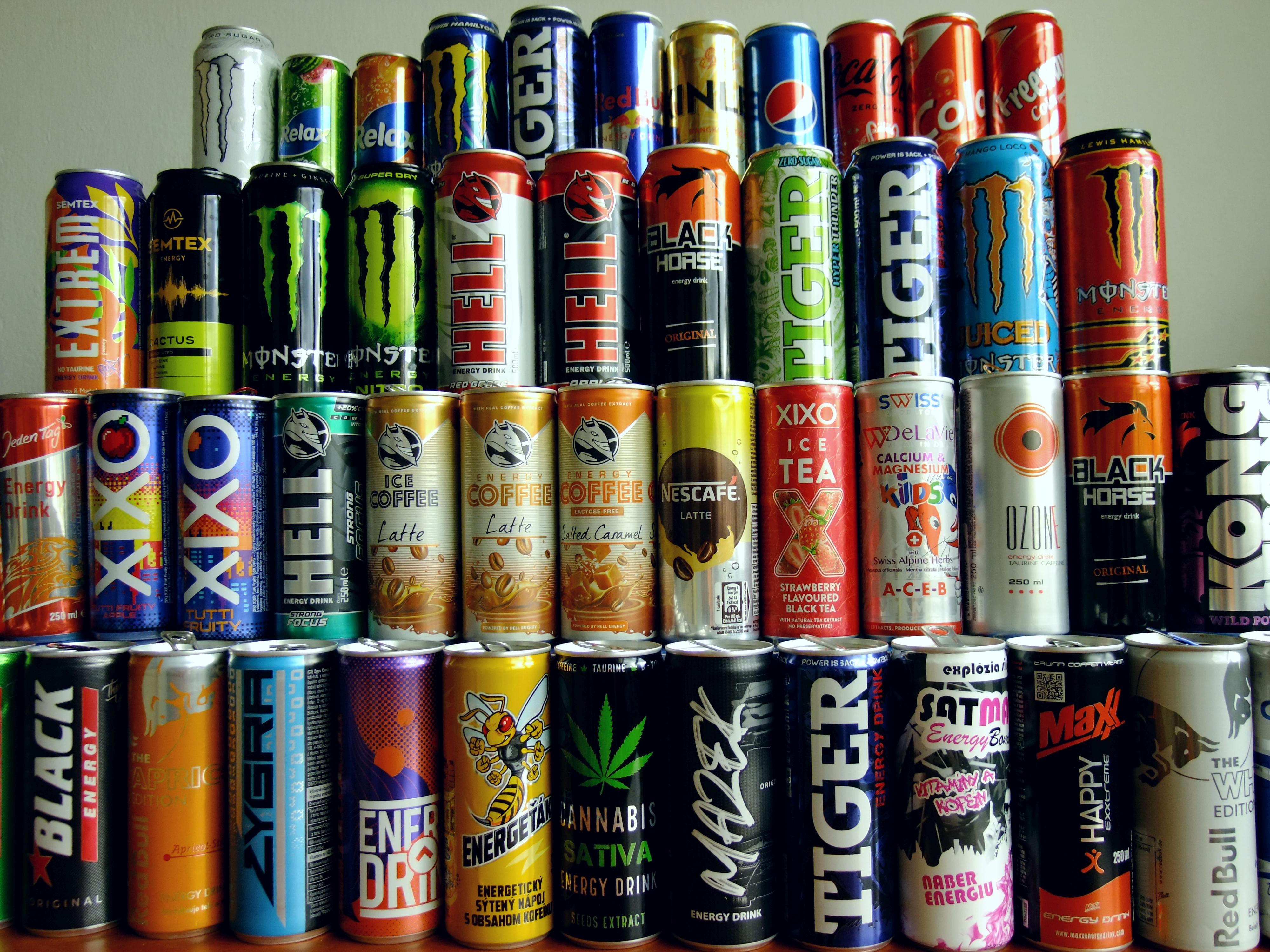 Aluminum beverage cans (representative)